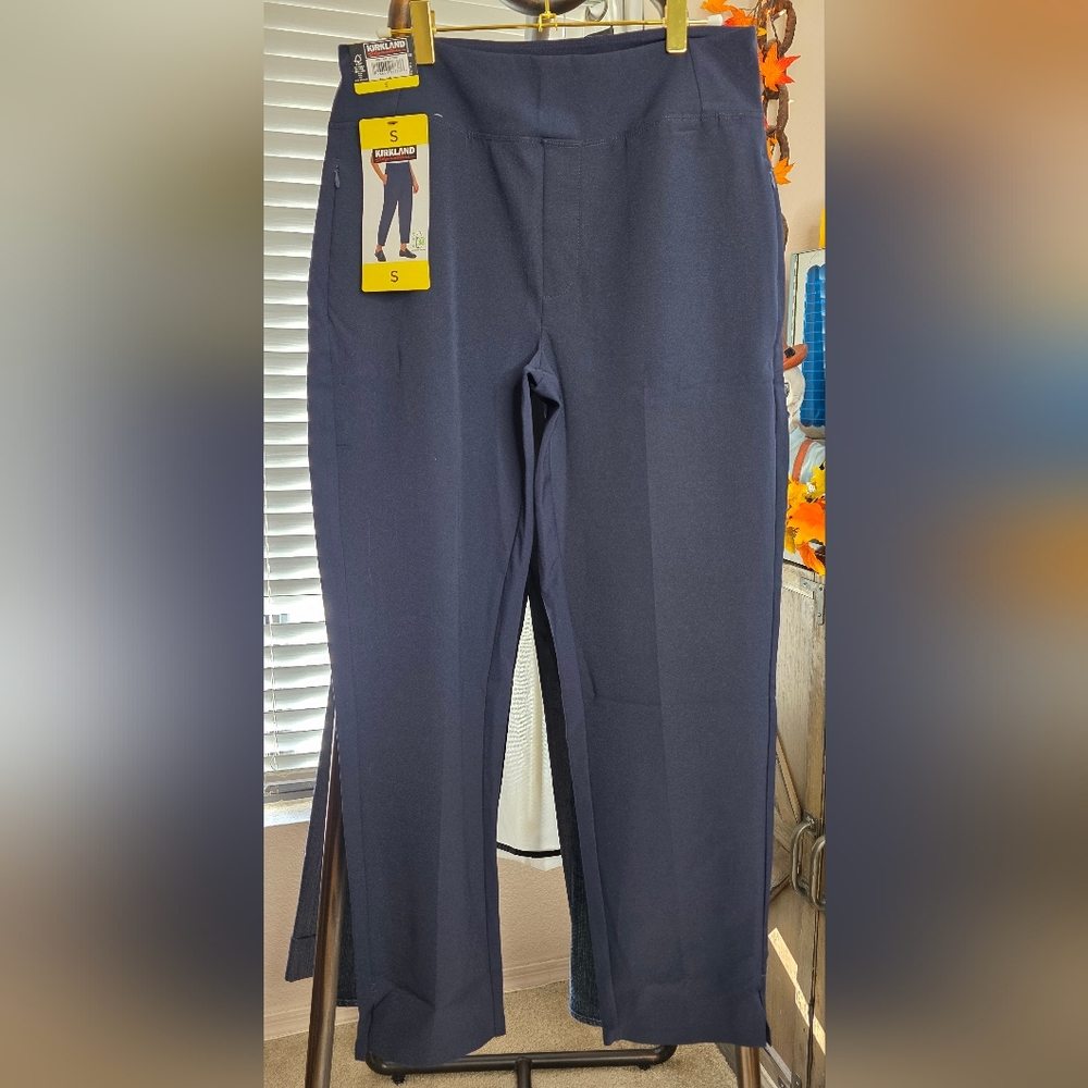 Kirkland Signature Deep Blue Cropped Pants